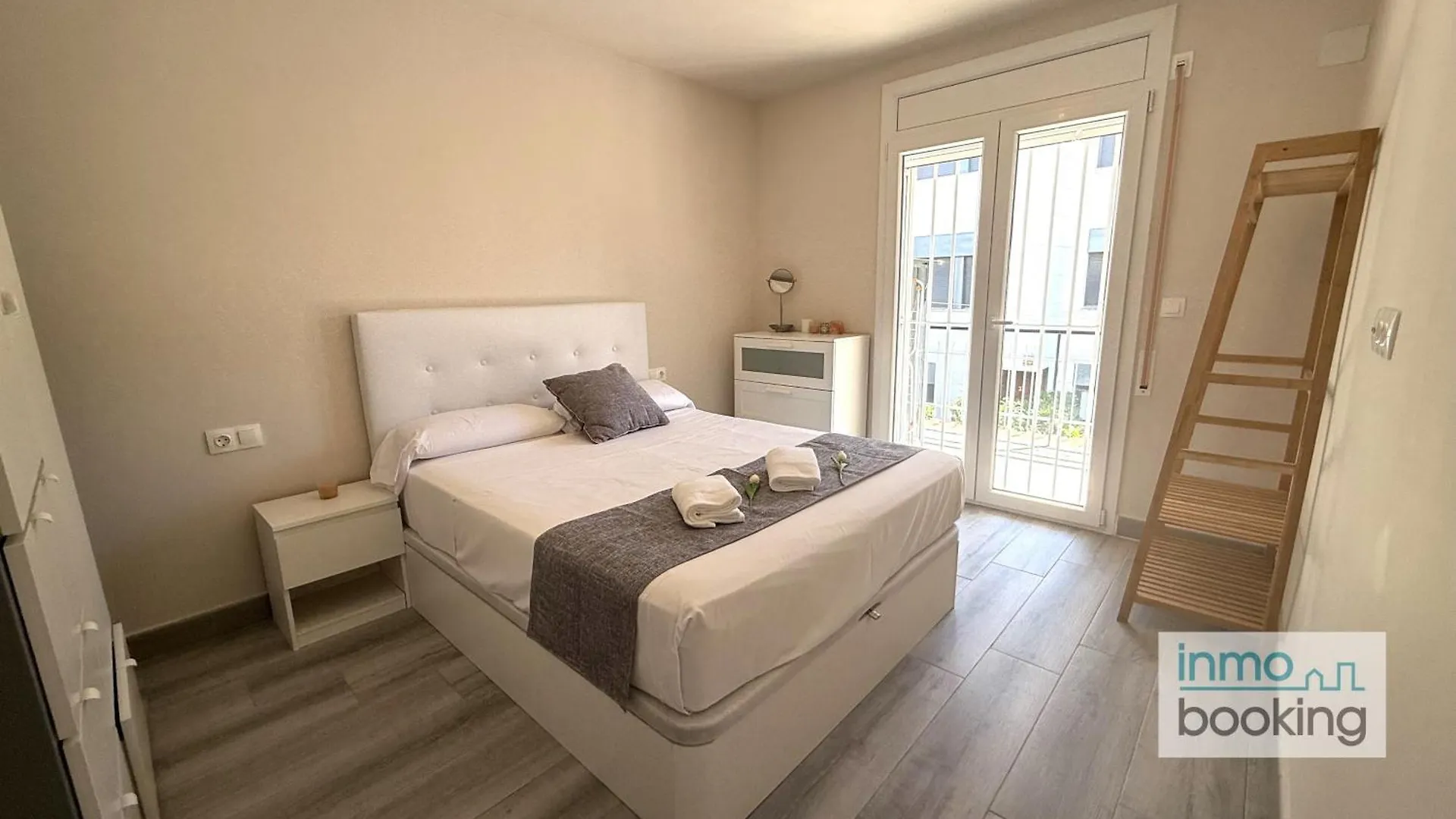 Sol Beach Montserrat Cambrils , Climatizado Y Playa